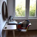 Bleak House - Bauhaus In Greener * 부다페스트